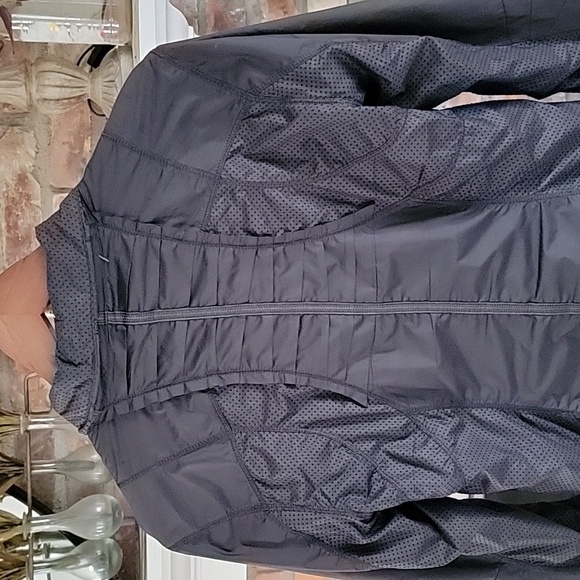 Lululemon Athletica Womens Run Take Flight Full Zip/ZipUp Jacket Black Size 6 - Picture 7 of 13